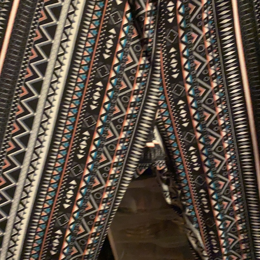 Super cute fashion nova Aztec pants - Picture 5 of 5